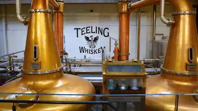 Stookvaten in de Teeling Whiskey Distillery